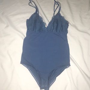 Super cute aerie bodysuit!